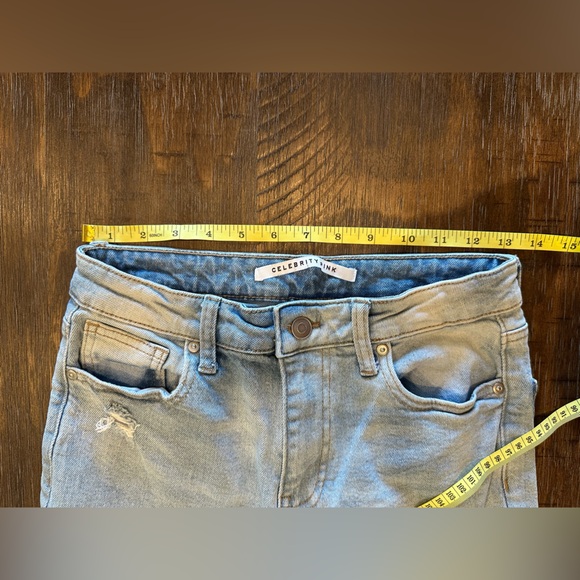 Two-Tone patchwork Straight Leg Jeans - Picture 5 of 11